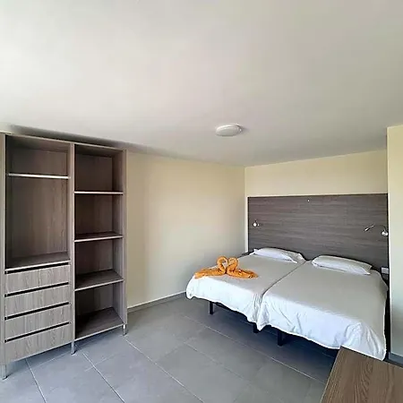 Del Mar Aparthotel