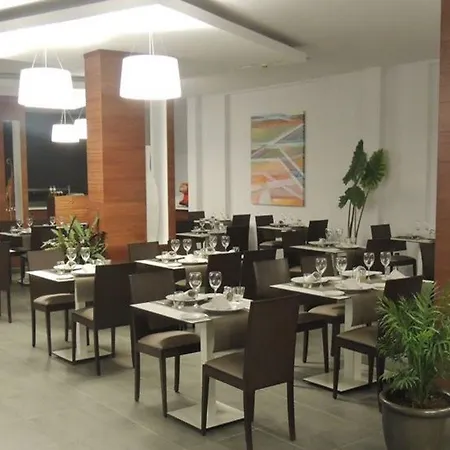 Del Mar Aparthotel